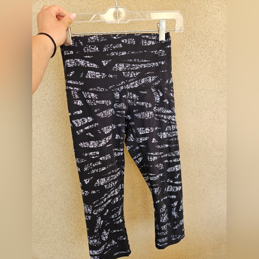 Lululemon Black and White Patterned Leggings